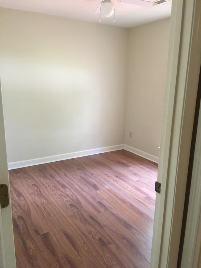 Building Photo - 8457 Battle Forest Dr