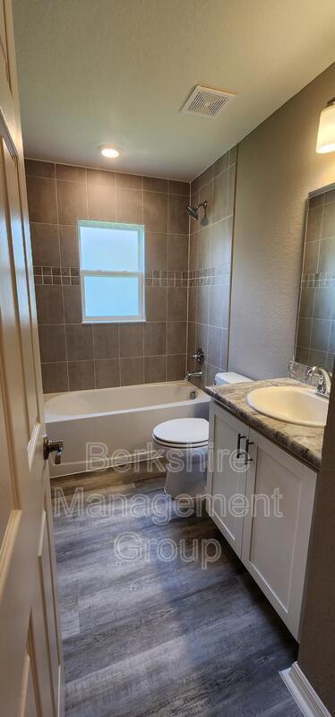 Building Photo - 1136 Brook Meadow Dr