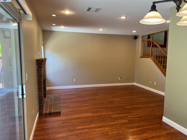 Building Photo - 4173 Garibaldi Pl