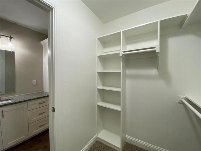 Building Photo - 802-804-804 N Broughton St