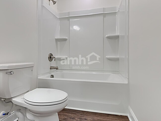 Building Photo - 334 Azore Way