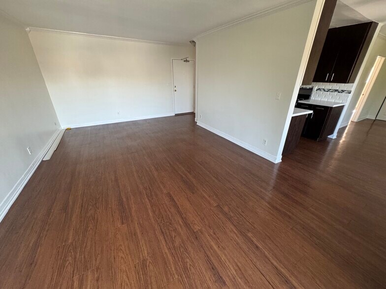 Building Photo - 1138 S Corning St