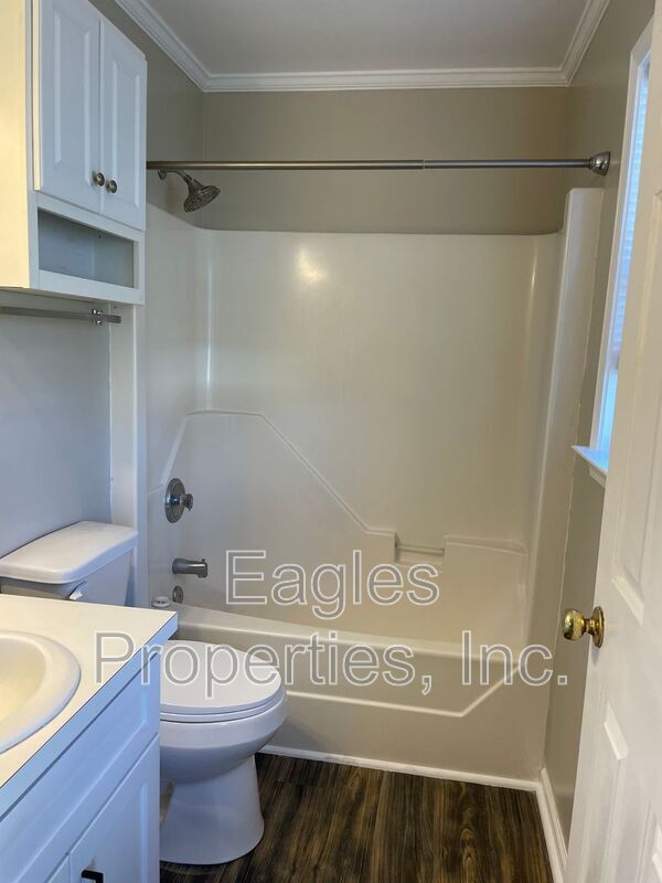 Building Photo - 104 Jordan Bluff Pl
