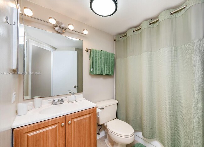 Building Photo - 8290 Lake Dr