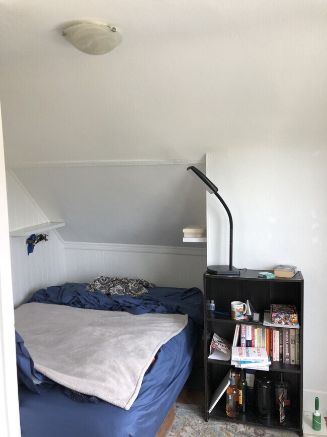 Building Photo - 1388 Page St