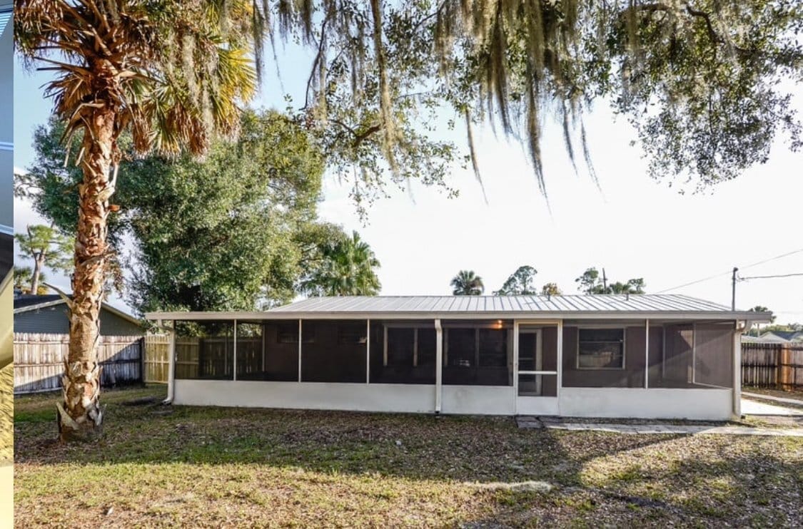 Building Photo - 20302 Lorenzo Ave
