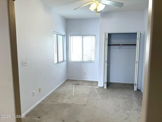 Building Photo - 12213 N Makayla Canyon Dr