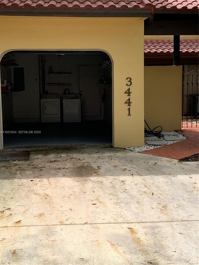 Building Photo - 3441 Torremolinos Ave