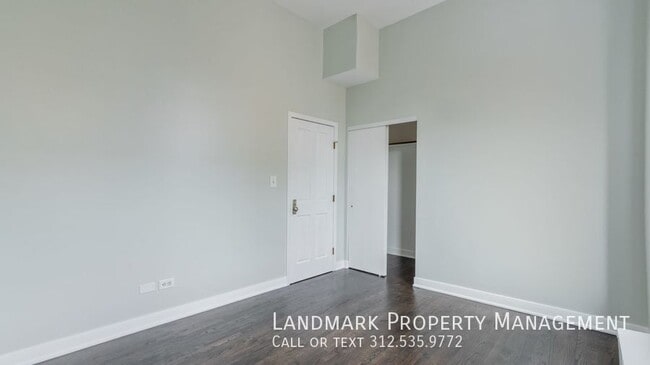 Building Photo - 1926 S Canalport-Unit 2F
