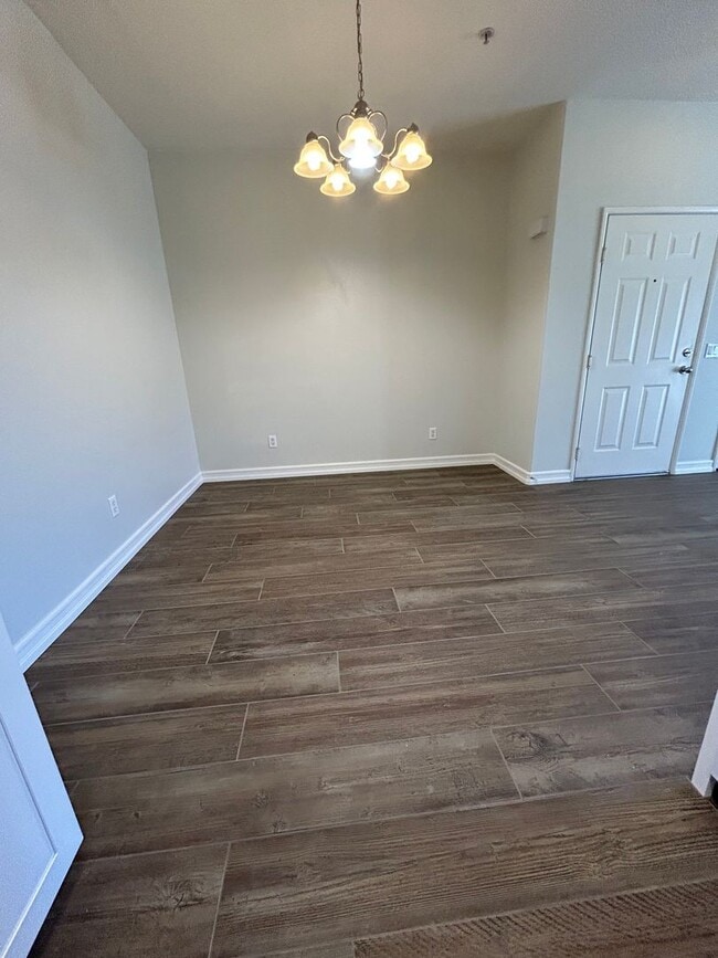 Building Photo - Temecula PKwy. 1 Bedroom, 1 Bath Condo with Garage