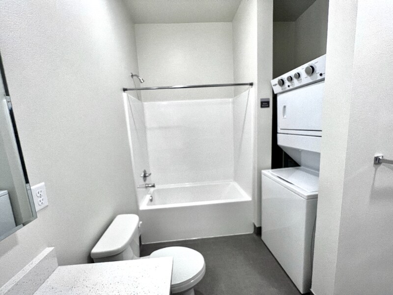 Building Photo - 2330 Yakima Ct