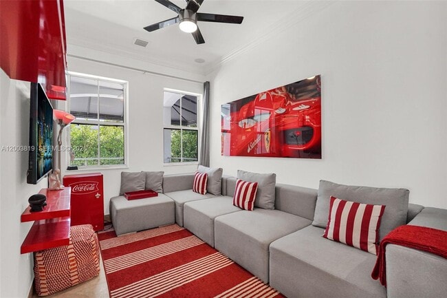 Building Photo - 2143 N Bay Rd