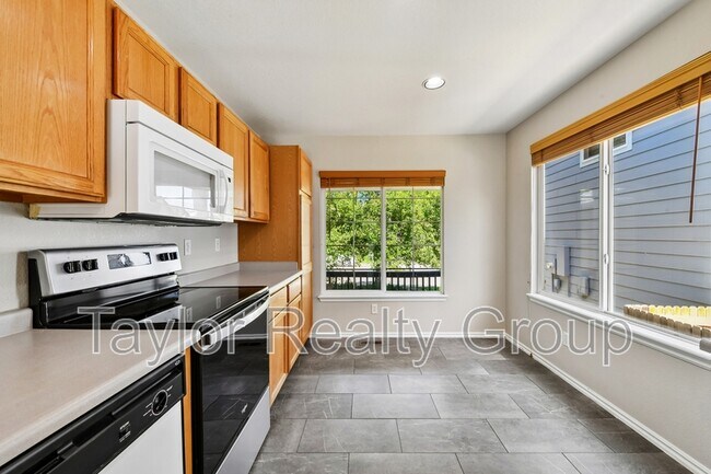 Building Photo - 8728 Starwood Ln