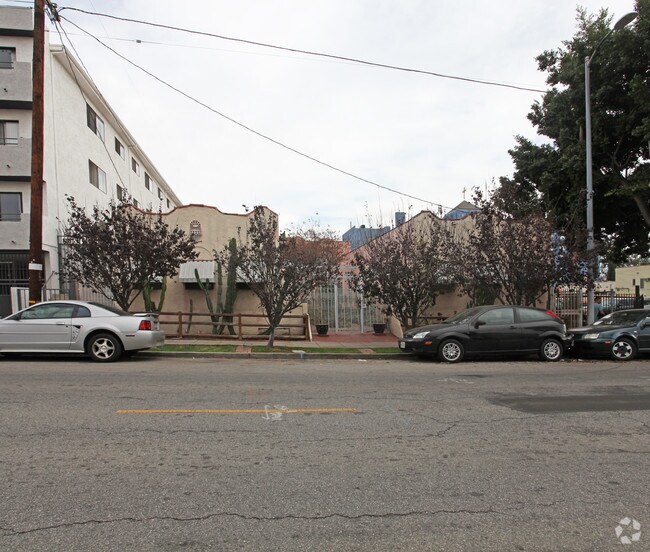 Building Photo - 1340 Edgemont St