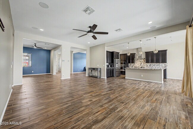 Building Photo - 5116 N 185th Ave