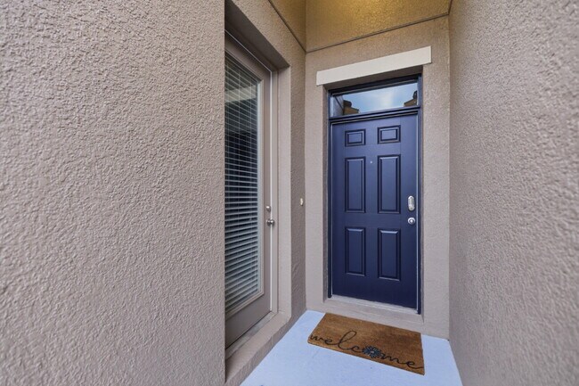 Building Photo - Spacious 4 Bedroom Home with Private Mother-in-Law Suite – Pet Friendly & Move-In Ready!