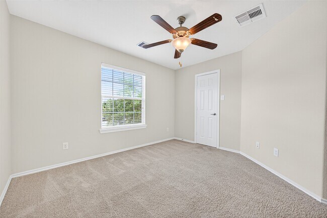 Building Photo - 24670 Folkstone Cir