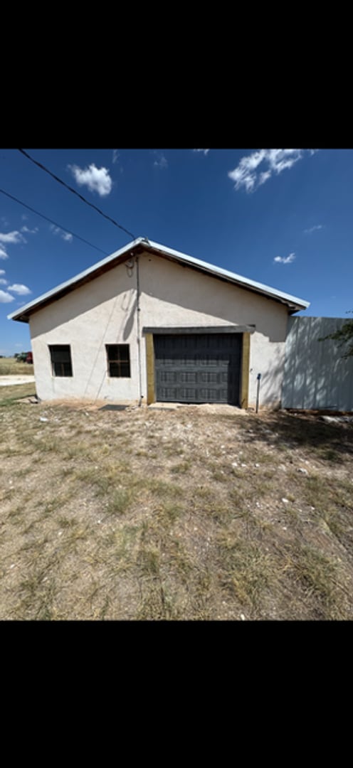 Building Photo - 1575 S Roosevelt Rd 6