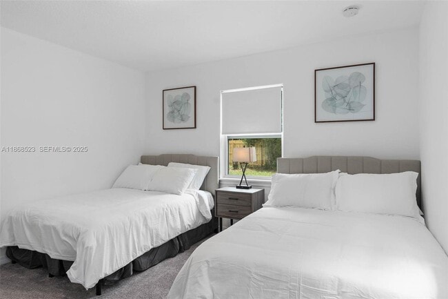 Building Photo - 4255 Wee St