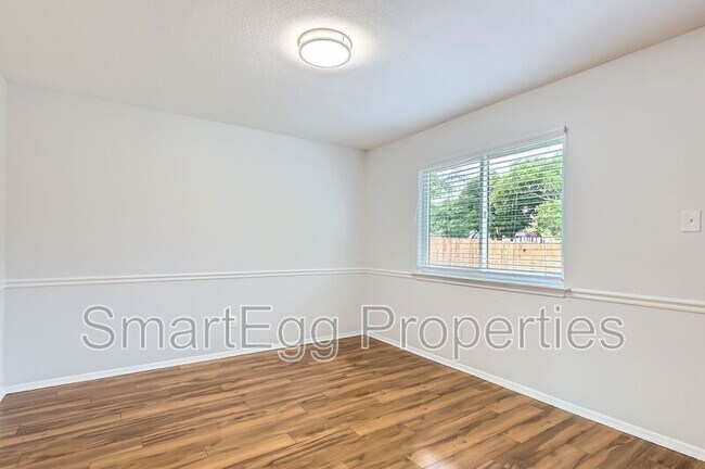 Building Photo - 11426 Bristle Oak Trail