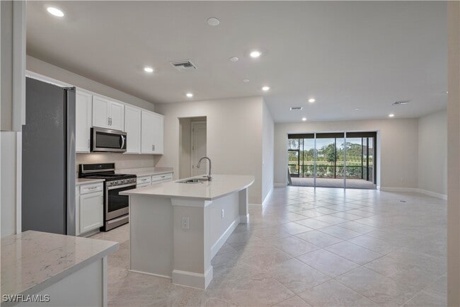 Building Photo - 17017 Pine Lily Ln