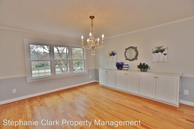 Building Photo - 4 br, 2.5 bath House - 484 Goodspeed Road