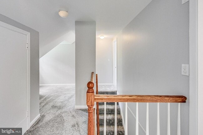 Building Photo - 6641 Barrett Rd