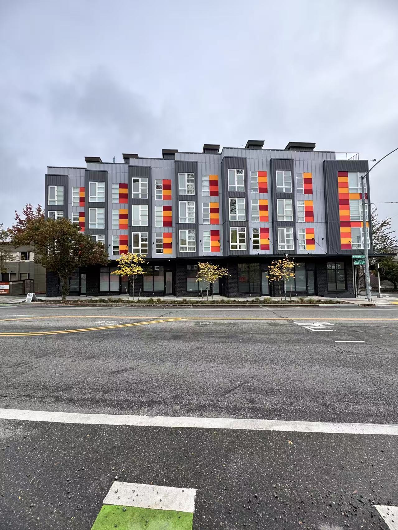 Building Photo - 11208 Pinehurst Way NE