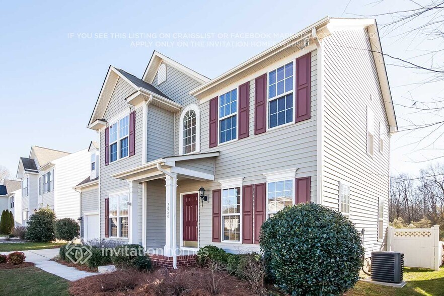 Building Photo - 2654 Sunberry Ln NW