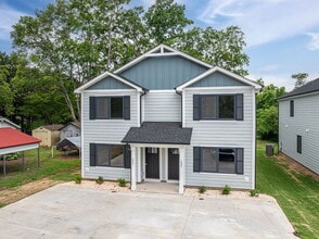 Building Photo - Live Brand-New in Hickory – Modern 3BR Tow...