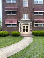 Building Photo - 2015 Arthur Ave