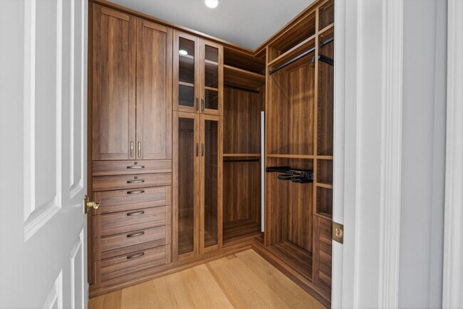 Building Photo - 18270 Baylor Ave