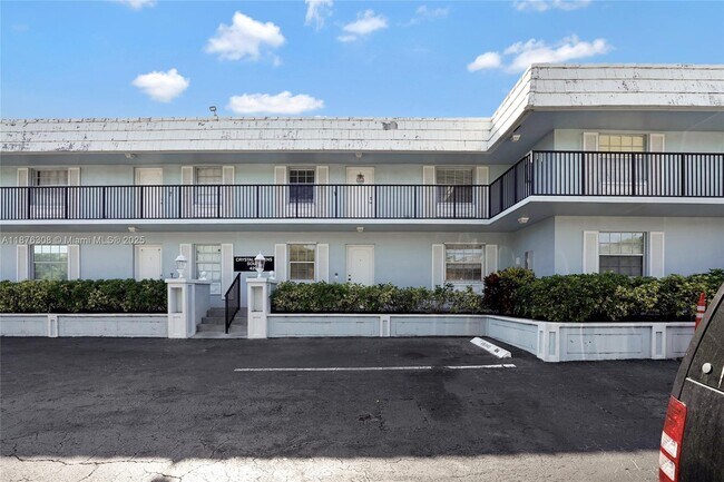 Building Photo - 4291 NW 9th Ave