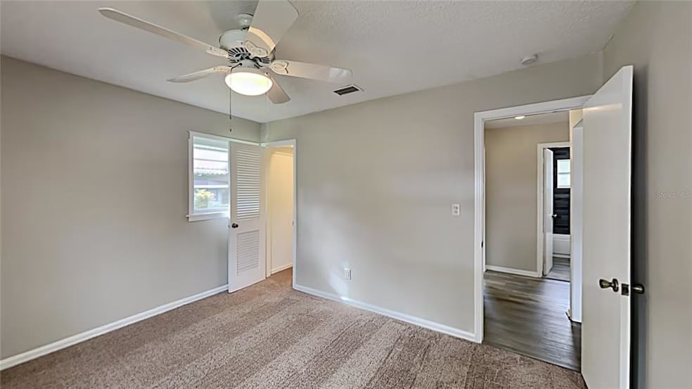 Building Photo - 120 S Hull Ave