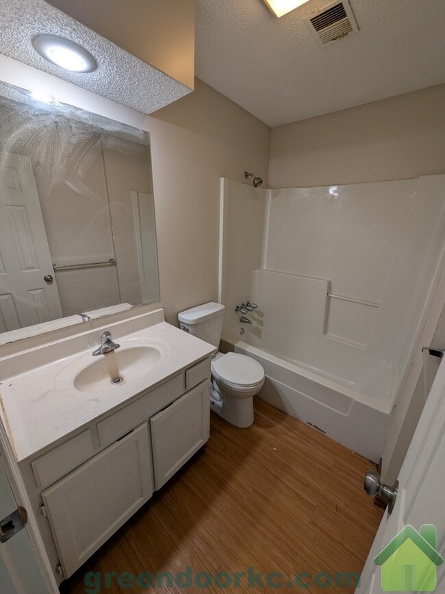Building Photo - 514 Kenneth Ln