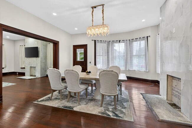 Building Photo - 1015 Union St