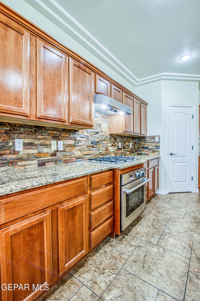 Building Photo - 13401 Emerald Pond Dr