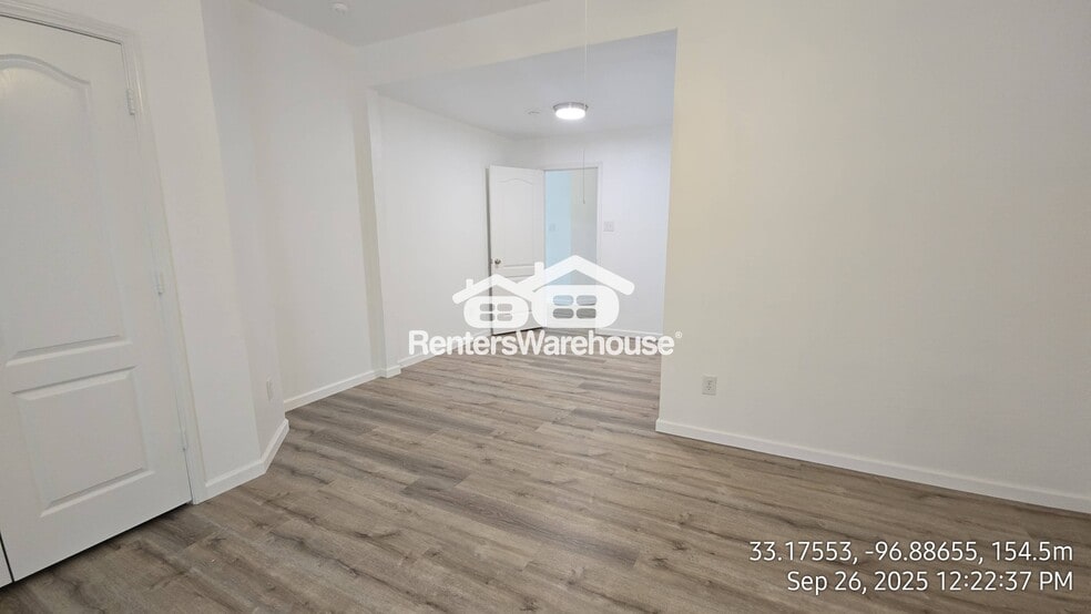 Building Photo - 2600 Redcedar Dr