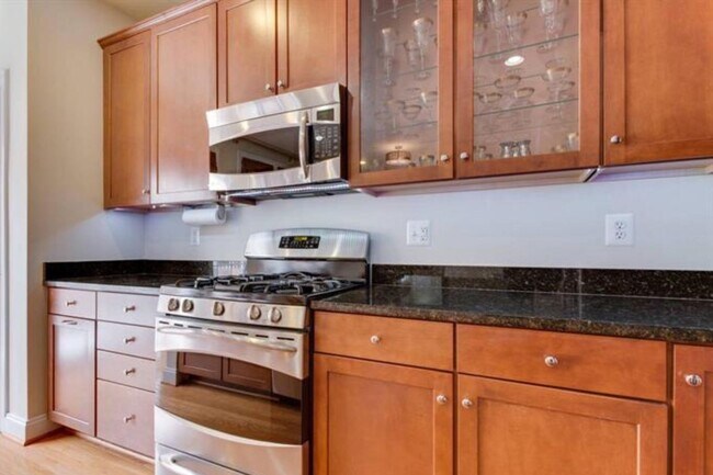 Building Photo - 2149 Red Vine Dr