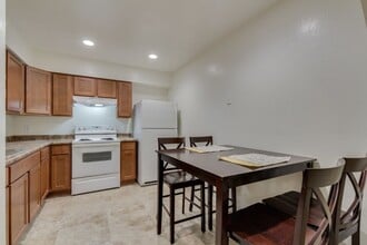 Building Photo - Desert Sunshine 1