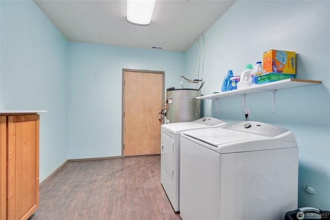 Building Photo - 16107 Goldbar Blvd