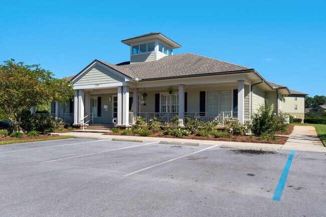 Building Photo - The Residences at Cypress Preserve, Beautiful 1B/1B Apartment in FWB in Pristine Nature Setting!