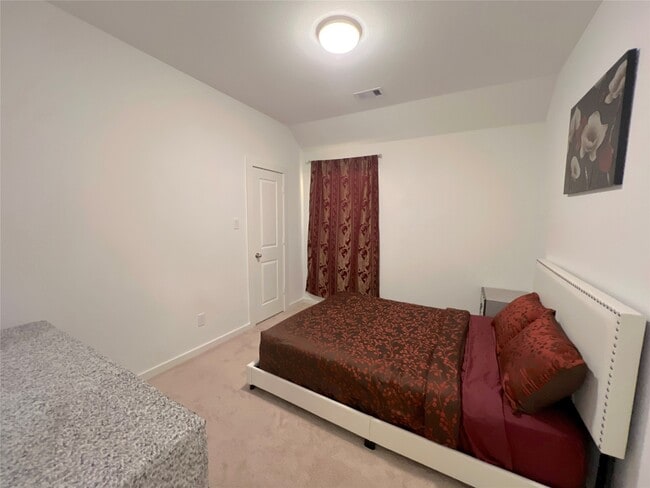 Building Photo - 5147 Klein Orchard Dr