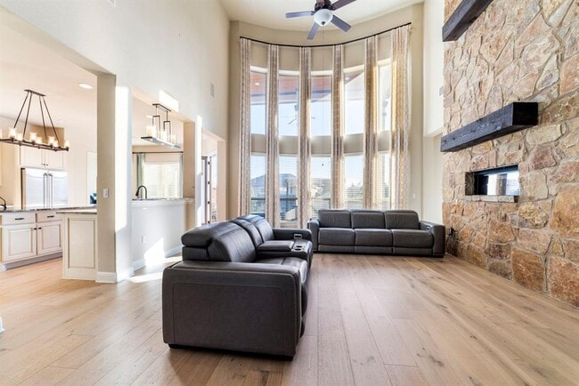 Building Photo - 1701 Morning Moon Cir