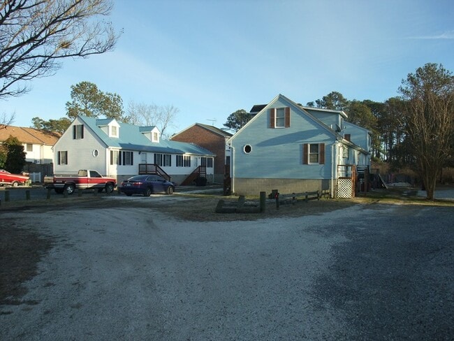Building Photo - 3648 Ridge Rd
