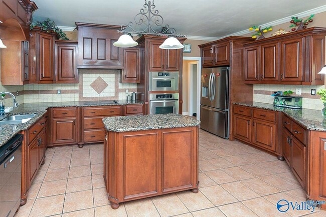 Building Photo - 4409 SE Hampton Ridge Dr