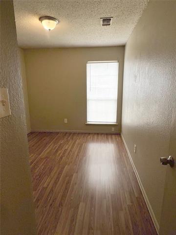 Building Photo - 725 Kingston Dr