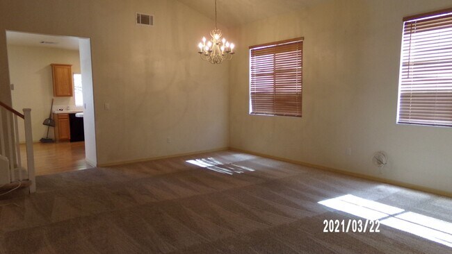 Building Photo - VISTA VERDE AT SUMMERLIN 3bd 2.5 bth WITH PRIVATE POOL & SPA