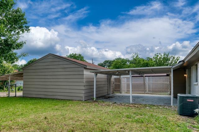 Building Photo - 2726 Starcrest Ln