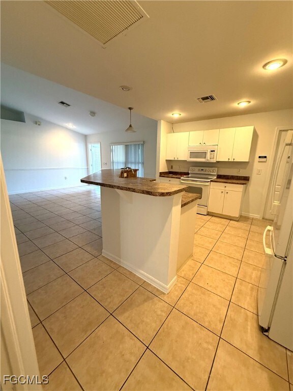 Building Photo - 1116 Calvert Ave